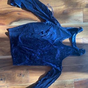 American eagle cutout shoulder velvet top